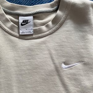 Nike Crewneck: Large
